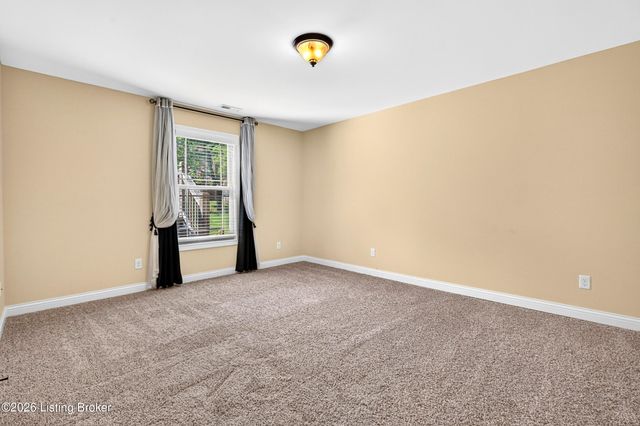 510 Academy Ridge Pl, Louisville, KY 40245