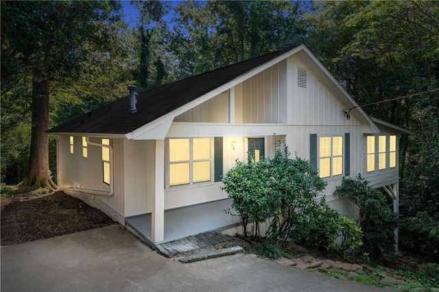 819 Gardenia Lane, Decatur, GA 30033