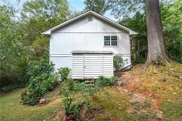 819 Gardenia Lane, Decatur, GA 30033