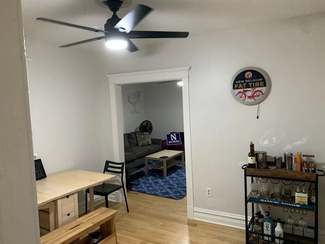 1119 Garnett Place 1, Evanston, IL 60201