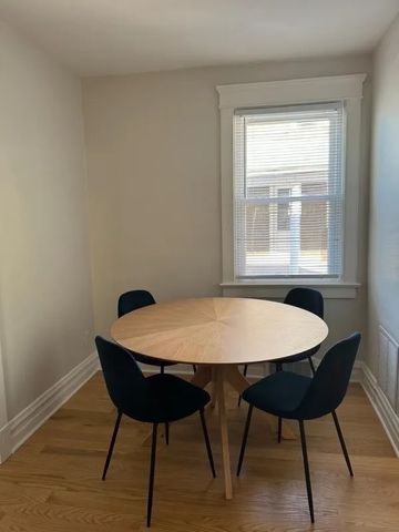1119 Garnett Place 1, Evanston, IL 60201