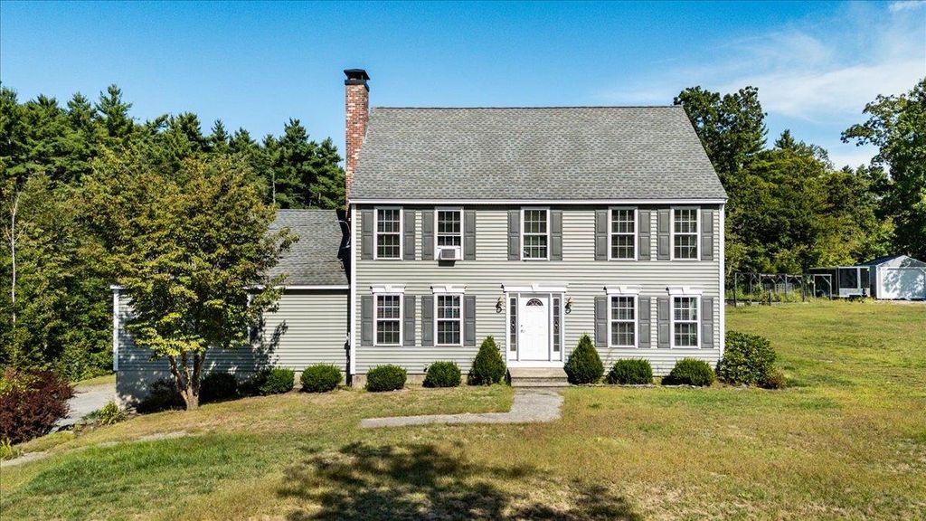 44 Pheasant Run Drive, Chester, NH 03036