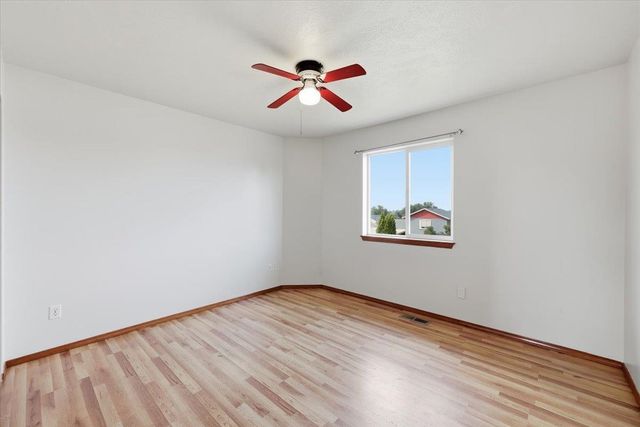 1405 E Sharpsburg Ave, Spokane, WA 99217