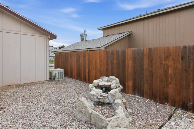 1405 E Sharpsburg Ave, Spokane, WA 99217