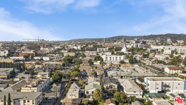 1256 N Hobart Boulevard, Los Angeles, CA 90029