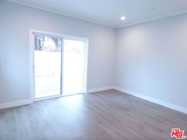 1256 N Hobart Boulevard, Los Angeles, CA 90029