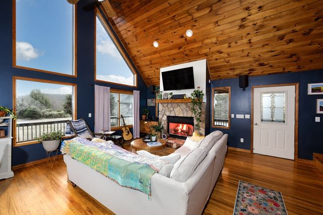 39 Red Bud Lane, Murphy, NC 28906