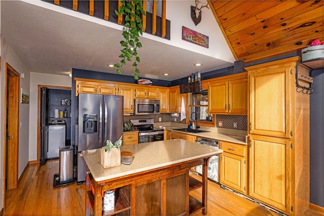 39 Red Bud Lane, Murphy, NC 28906