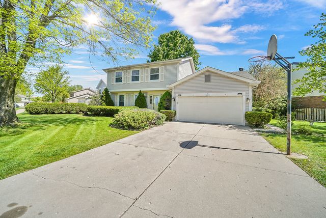 1100 LOCKWOOD Drive, Buffalo Grove, IL 60089