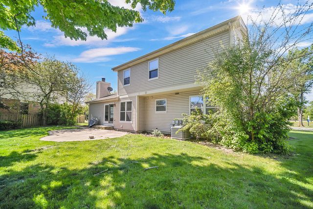1100 LOCKWOOD Drive, Buffalo Grove, IL 60089