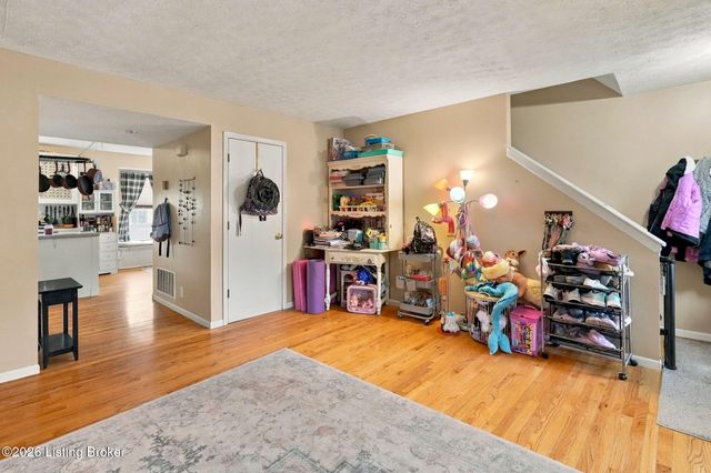 11101 Deer Haven Ct, Louisville, KY 40229