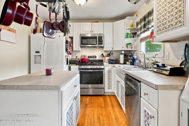 11101 Deer Haven Ct, Louisville, KY 40229