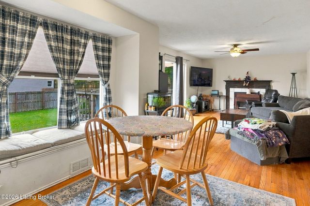 11101 Deer Haven Ct, Louisville, KY 40229