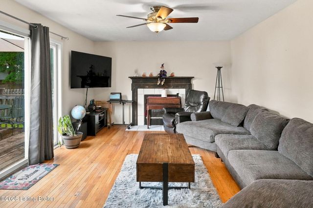 11101 Deer Haven Ct, Louisville, KY 40229