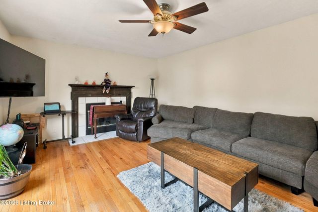 11101 Deer Haven Ct, Louisville, KY 40229
