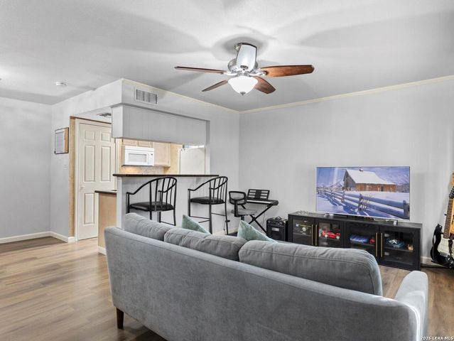 11610 Vance Jackson Rd Apt 119, San Antonio, TX 78230