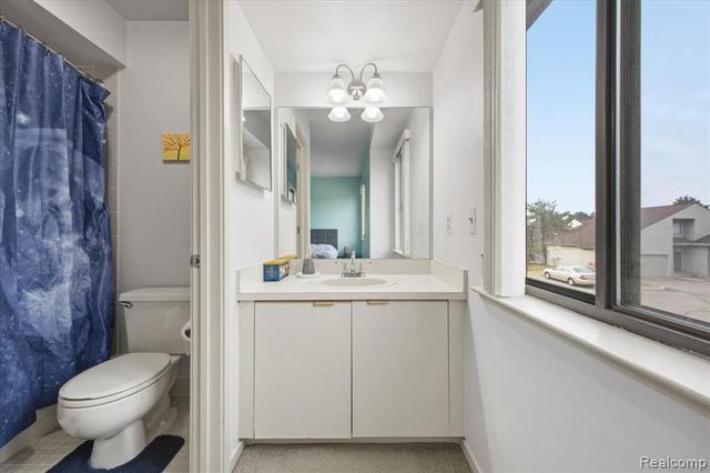 678 Highgate, Rochester Hills, MI 48307