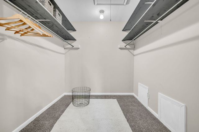 555 Ashe Ave, New Johnsonville, TN 37134