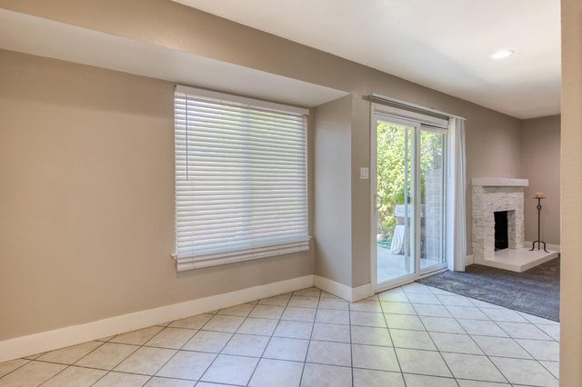 6829 Gordon Ct, Stockton, CA 95219