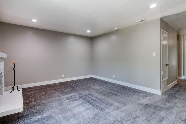 6829 Gordon Ct, Stockton, CA 95219