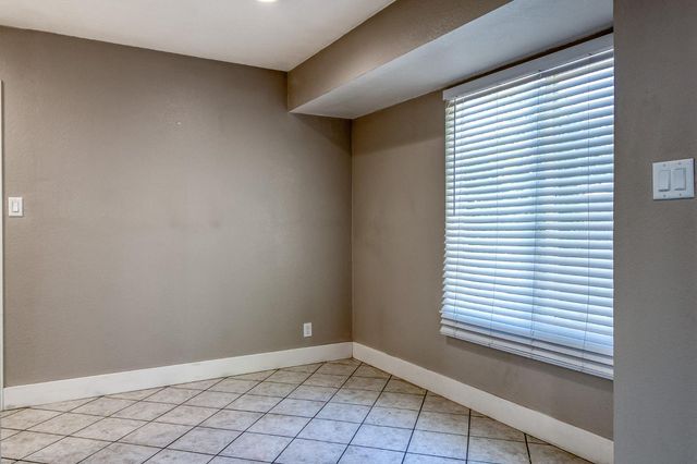 6829 Gordon Ct, Stockton, CA 95219