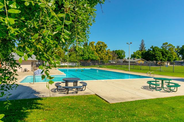 6829 Gordon Ct, Stockton, CA 95219