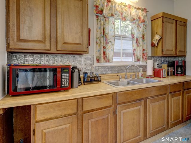 293 Washington Street, Norwich, CT 06360