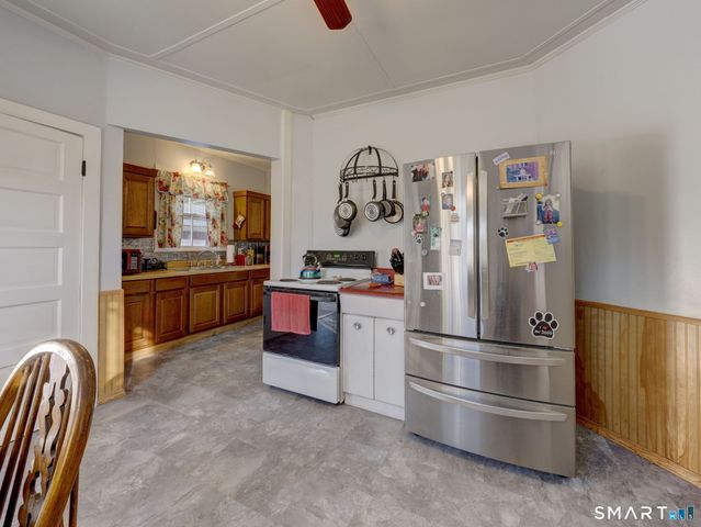 293 Washington Street, Norwich, CT 06360