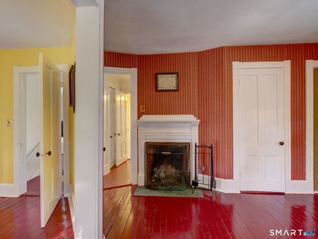 293 Washington Street, Norwich, CT 06360