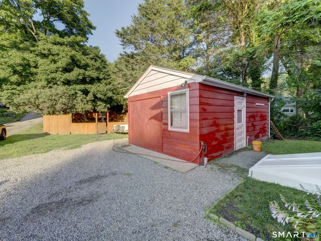 293 Washington Street, Norwich, CT 06360