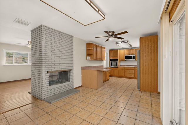 1405 Betts Street NE, Albuquerque, NM 87112