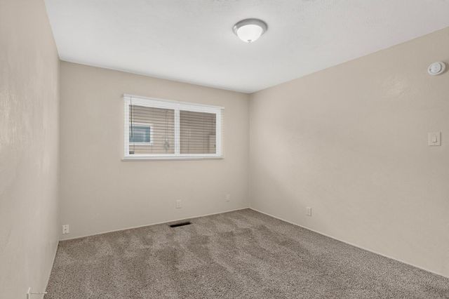 1405 Betts Street NE, Albuquerque, NM 87112