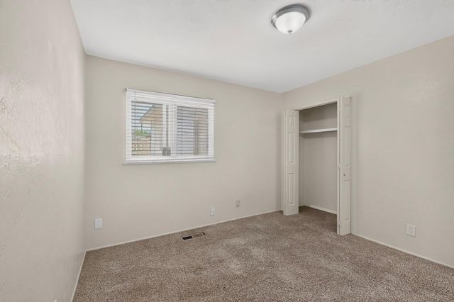 1405 Betts Street NE, Albuquerque, NM 87112