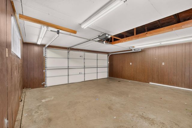 1405 Betts Street NE, Albuquerque, NM 87112