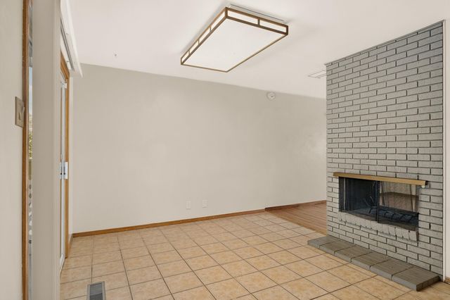 1405 Betts Street NE, Albuquerque, NM 87112