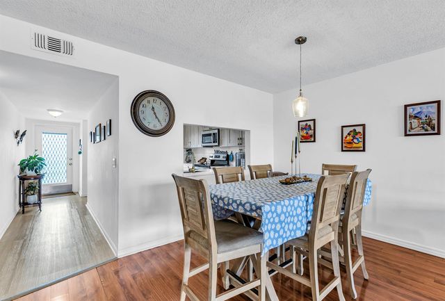 2705 NW 104th Avenue 406, Sunrise, FL 33322