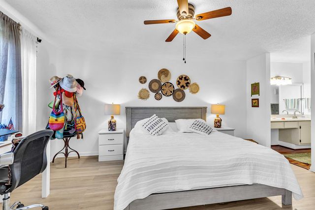 2705 NW 104th Avenue 406, Sunrise, FL 33322