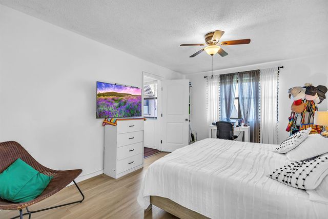 2705 NW 104th Avenue 406, Sunrise, FL 33322