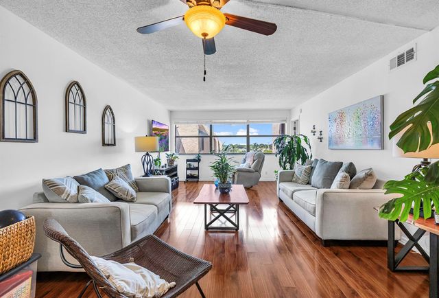 2705 NW 104th Avenue 406, Sunrise, FL 33322