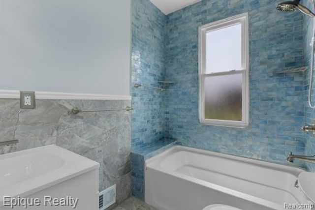 1535 Garland Street, Detroit, MI 48214