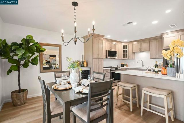 1508 Canyonwood Ct 12, Walnut Creek, CA 94595