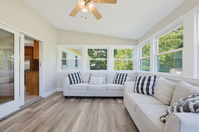 1 Garrison Dr, Plainville, MA 02762