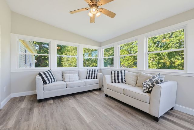 1 Garrison Dr, Plainville, MA 02762