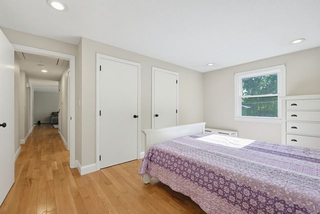 1 Garrison Dr, Plainville, MA 02762