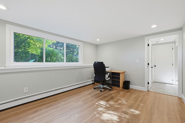 1 Garrison Dr, Plainville, MA 02762