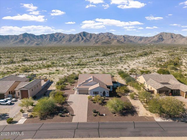 8510 N 194TH Drive, Waddell, AZ 85355