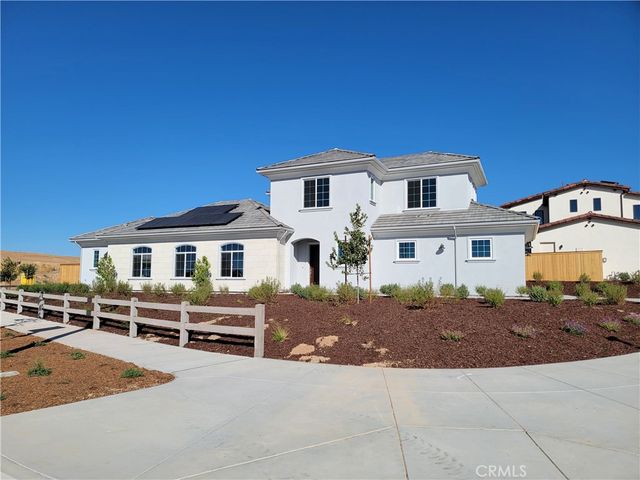 701 Manor Lane, Paso Robles, CA 93446