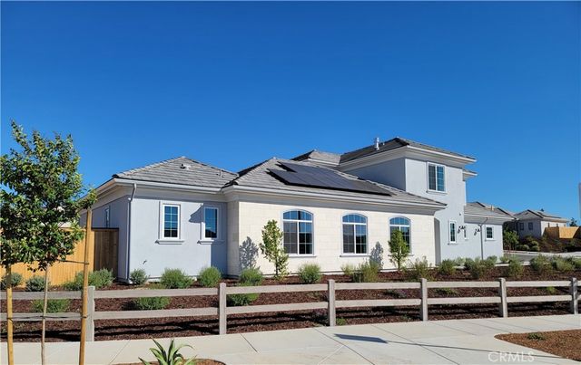 701 Manor Lane, Paso Robles, CA 93446