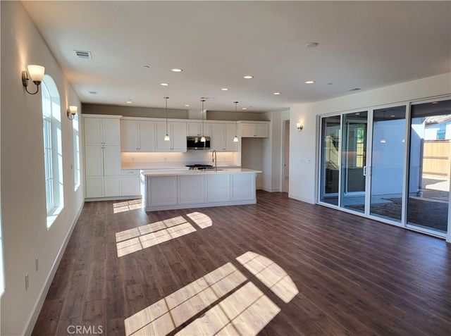 701 Manor Lane, Paso Robles, CA 93446
