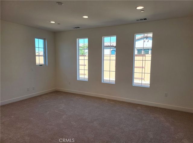 701 Manor Lane, Paso Robles, CA 93446
